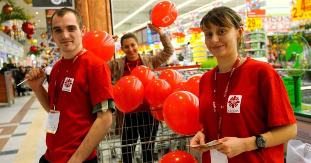 Przez żołądek do serca – współpraca z Kieleckim Bankiem Żywności i Caritas Kielce